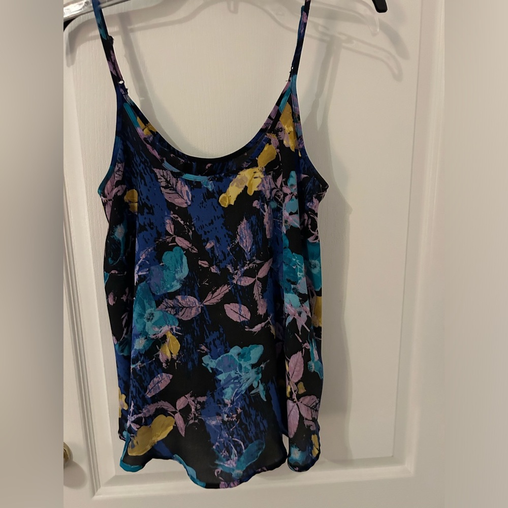Summer top, Apt 9